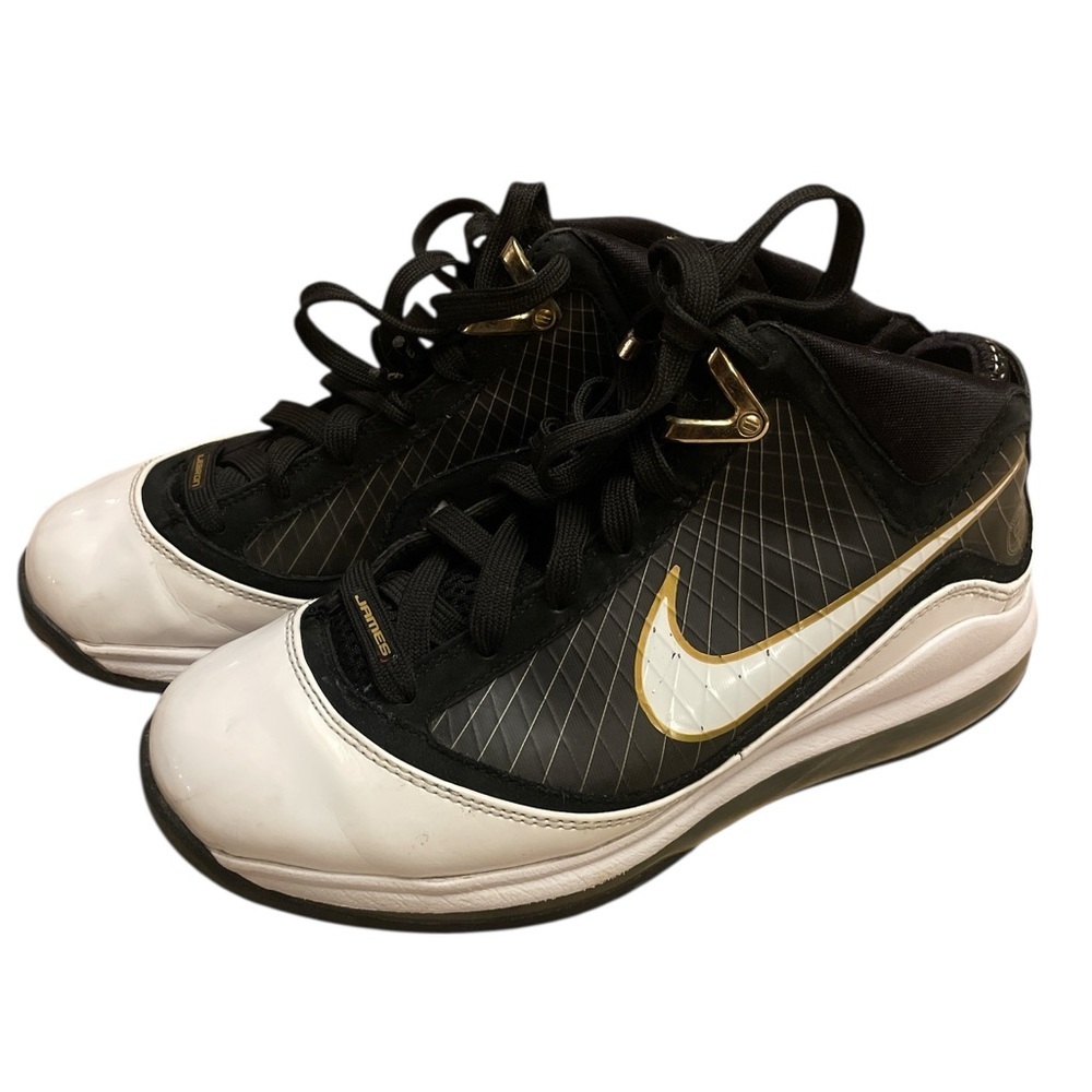 Nike Air Max LeBron 7 VII Youth Size 6 Black White Gold Sneakers
